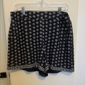 Max Studio Black and White High Waist Shorts